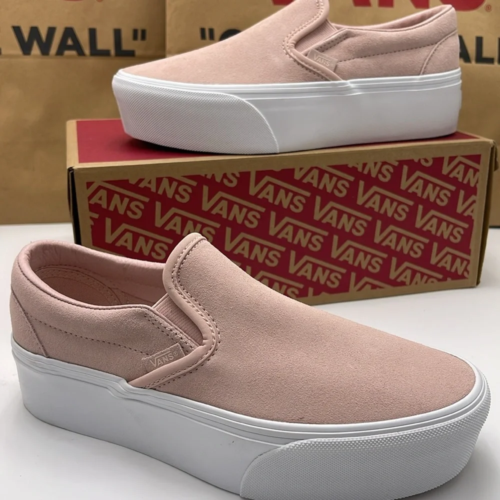 Vans WMNS Platform Sneakers Classic Slip-On Stackform Mono Embroidery Rose Smoke